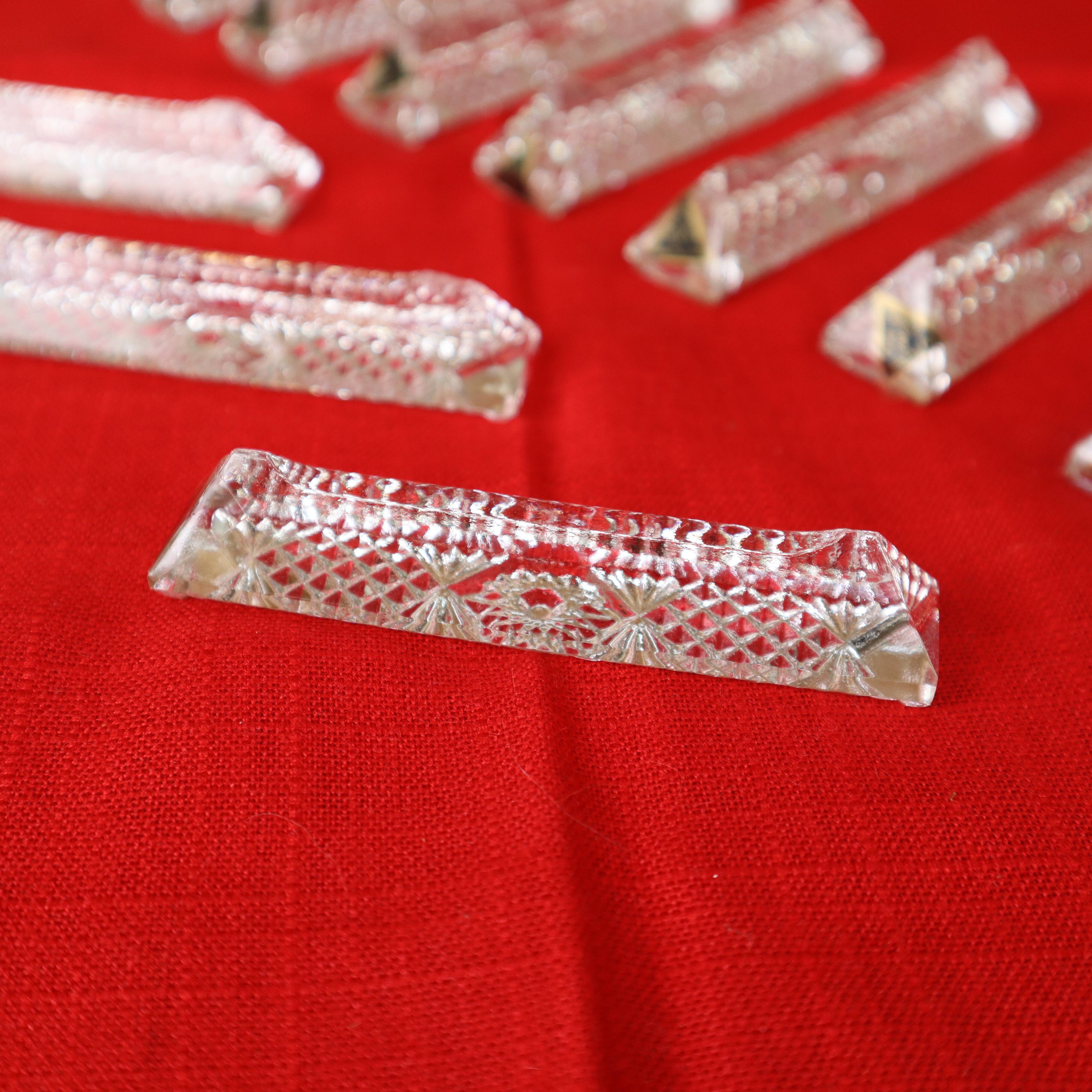Set of 12 pyramid-shaped crystal knife holders Made in Hungary