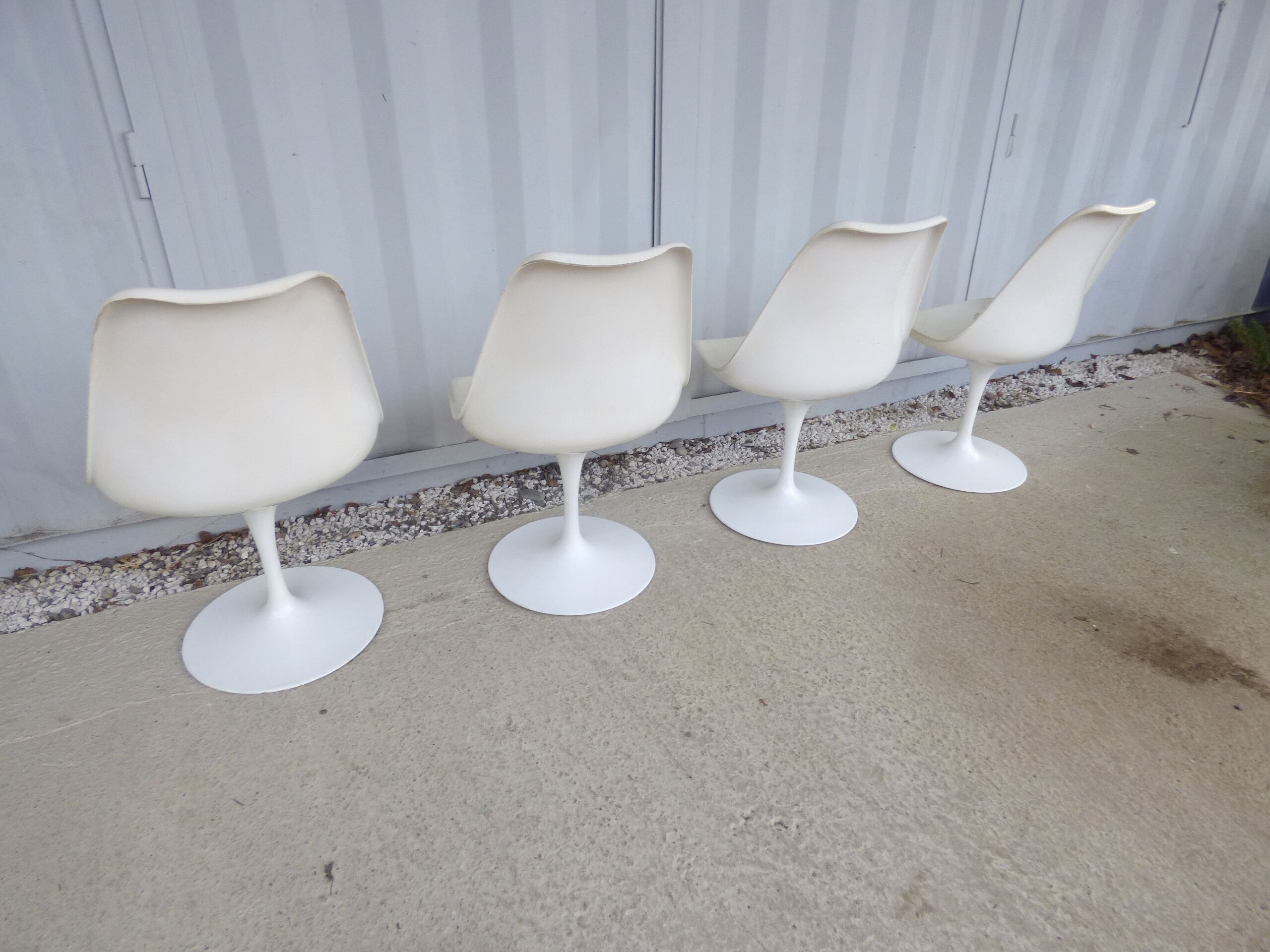 Lot de 4 chaises tulipe Knoll Eero Saarinen