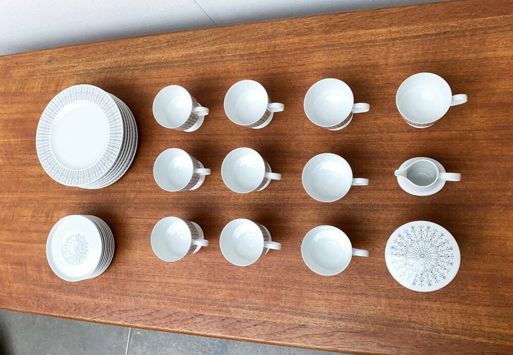 Vintage grey coffee service Secunda, made in Germany by Tapio Wirkkala for Rosenthal, set of 28.