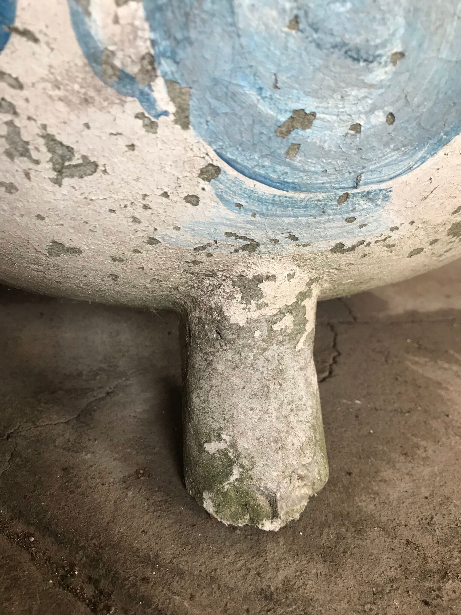 Pair of fiber cement cauldrons from the 60s and 70s