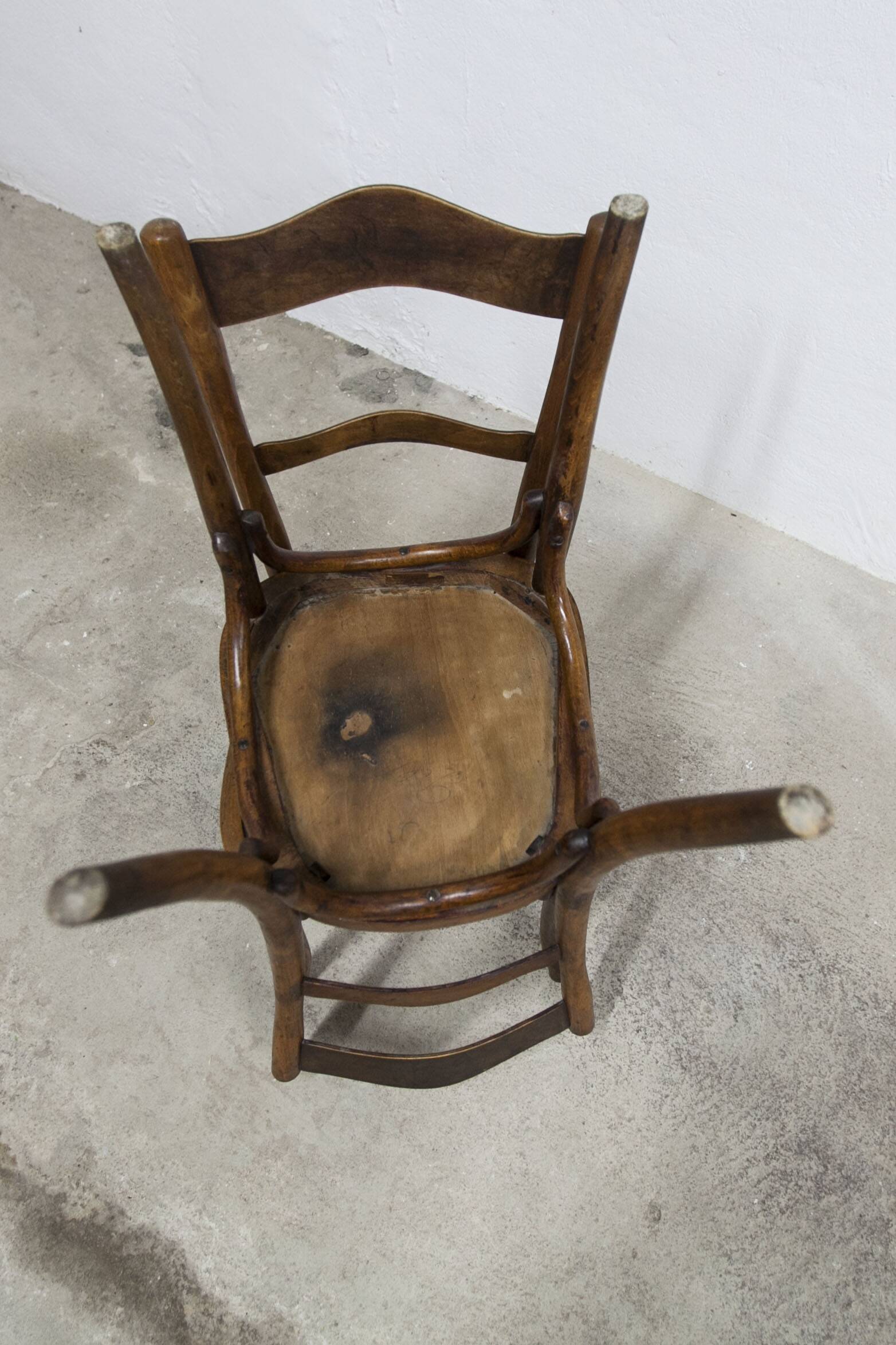 Paire de chaises Bistrot Baumann des années 1920, assise avec dessin