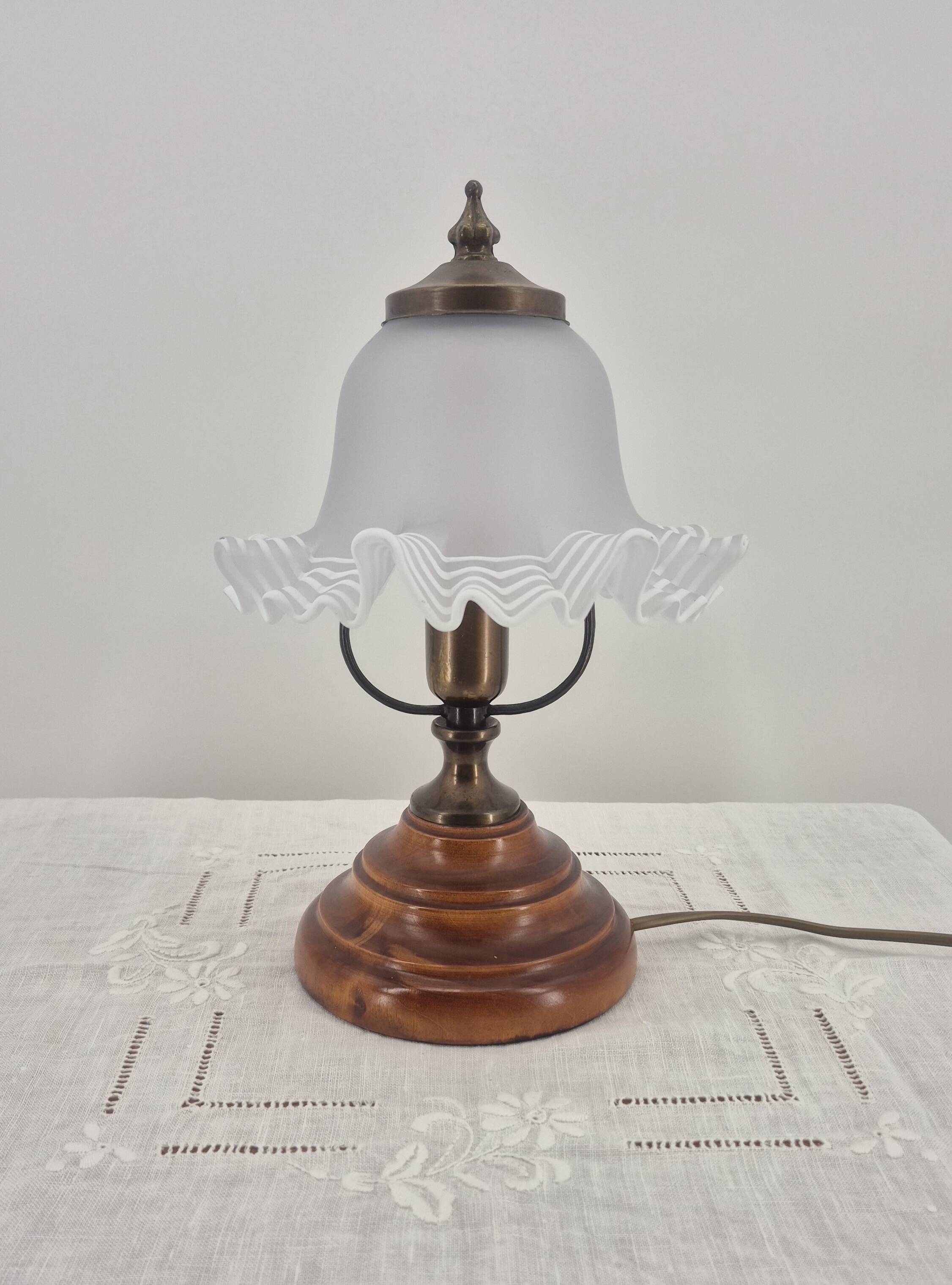 Lampe à poser vintage abat jour tulipe