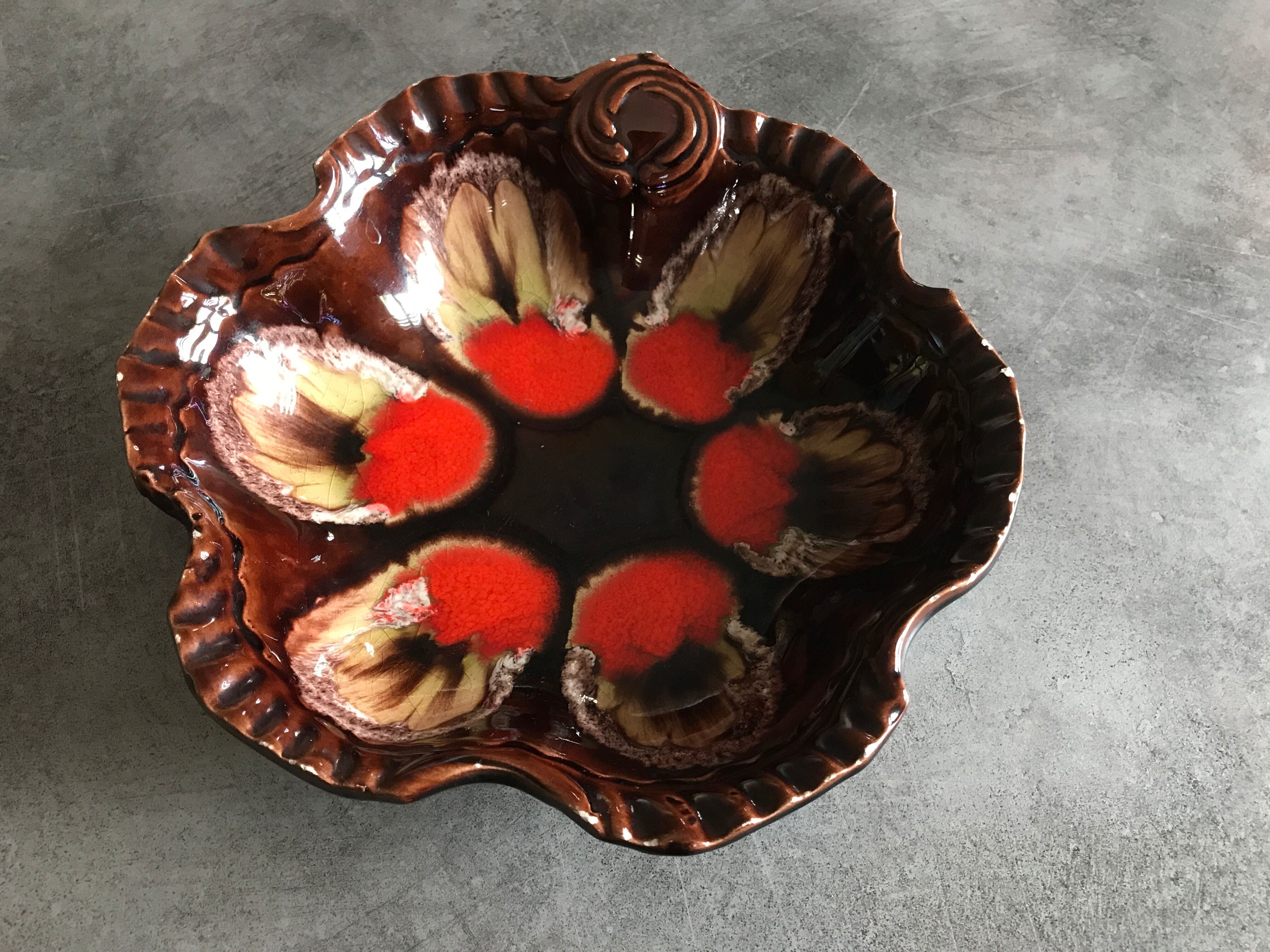 Vintage flat fruit cut in polychrome ceramic from vallauris