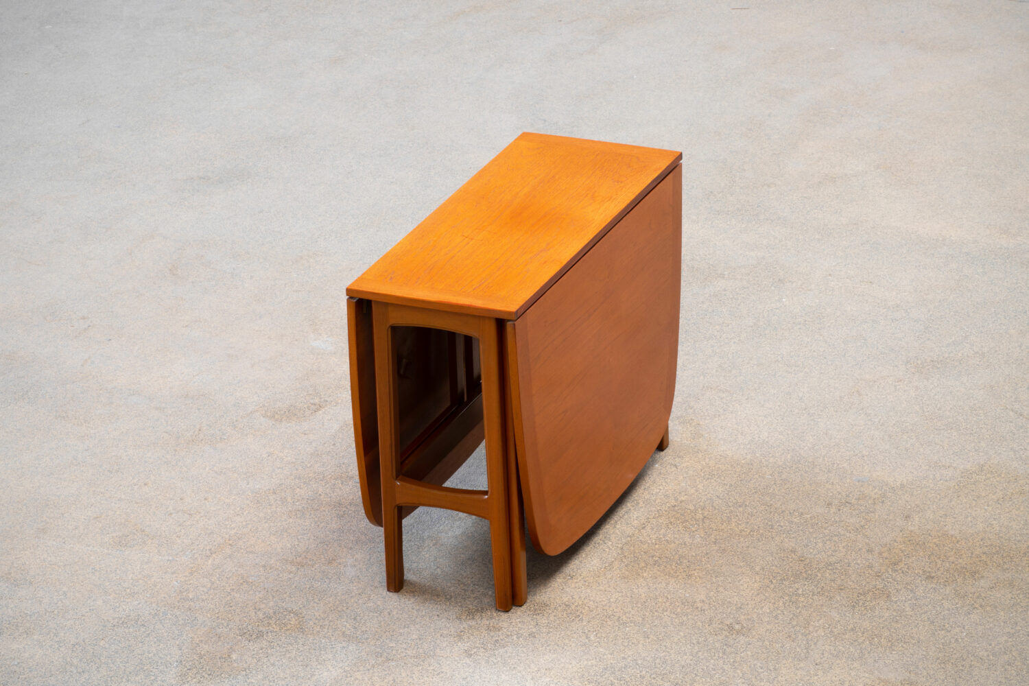 Table scandinave vintage 1960