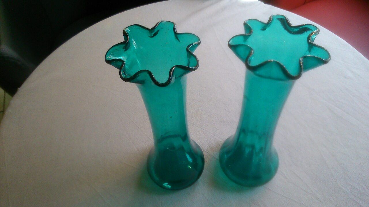 Pair of vases in glass