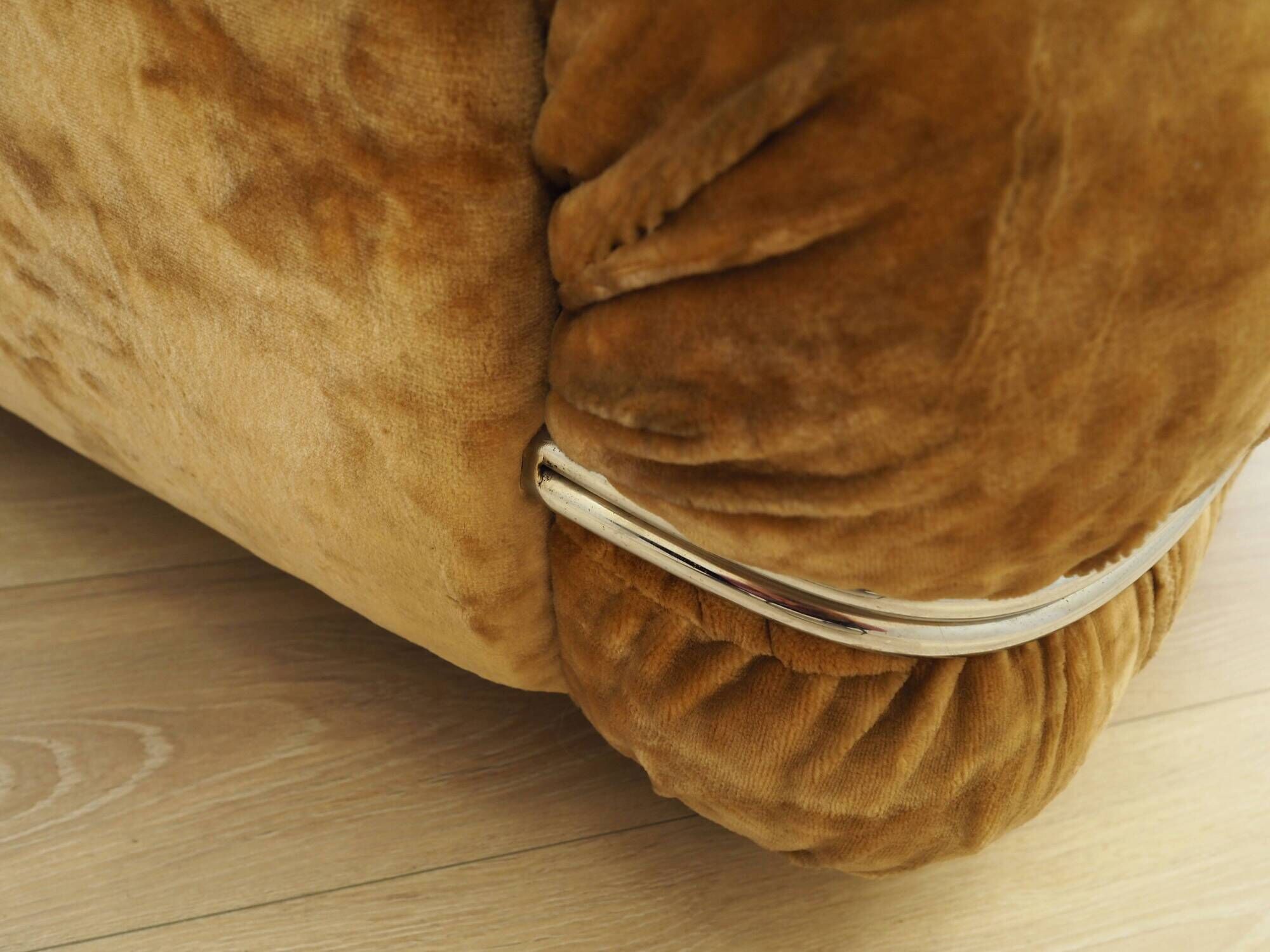 Velour armchair, Italian design, 1970s, production: Italy