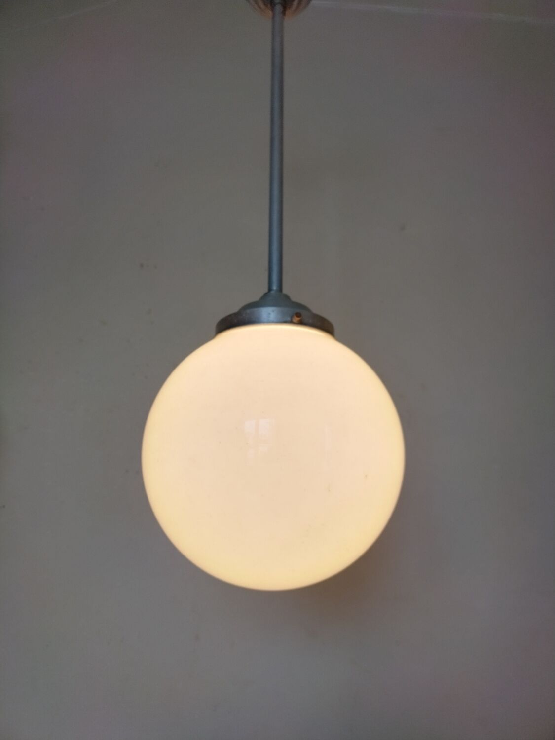 Pair suspensions ball opaline art deco