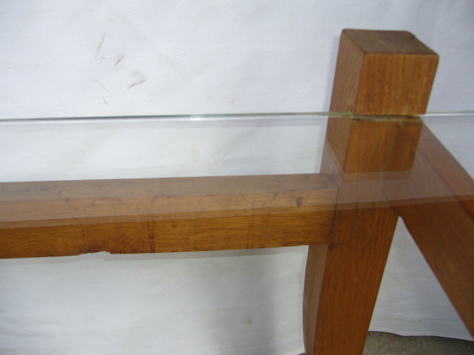 Wooden coffee table with glass tray 70s/80s