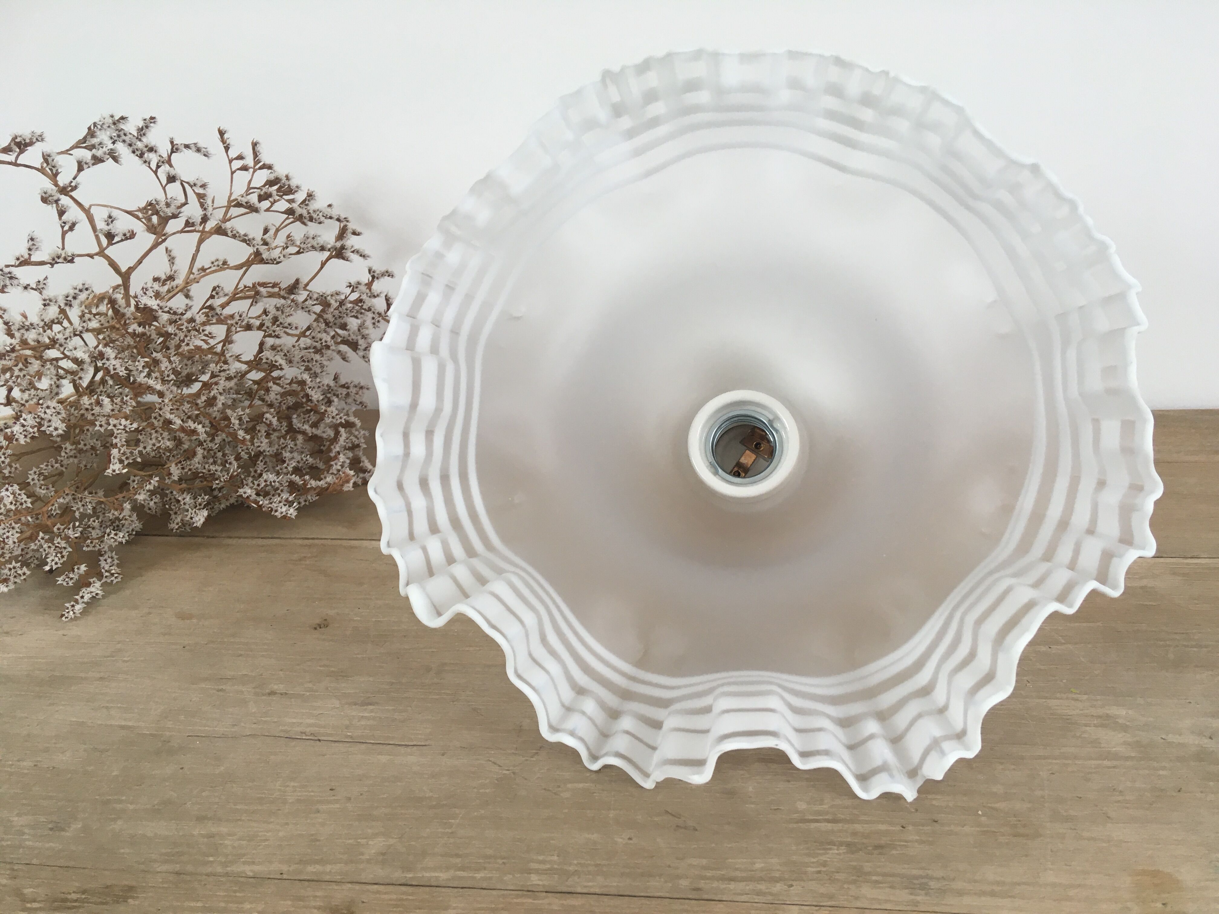 Tulip wall lamp glass collar and porcelain base