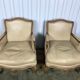 Paire de bergères style Louis XV cuir beige