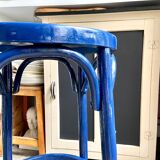 Sea stool in navy blue arched beech