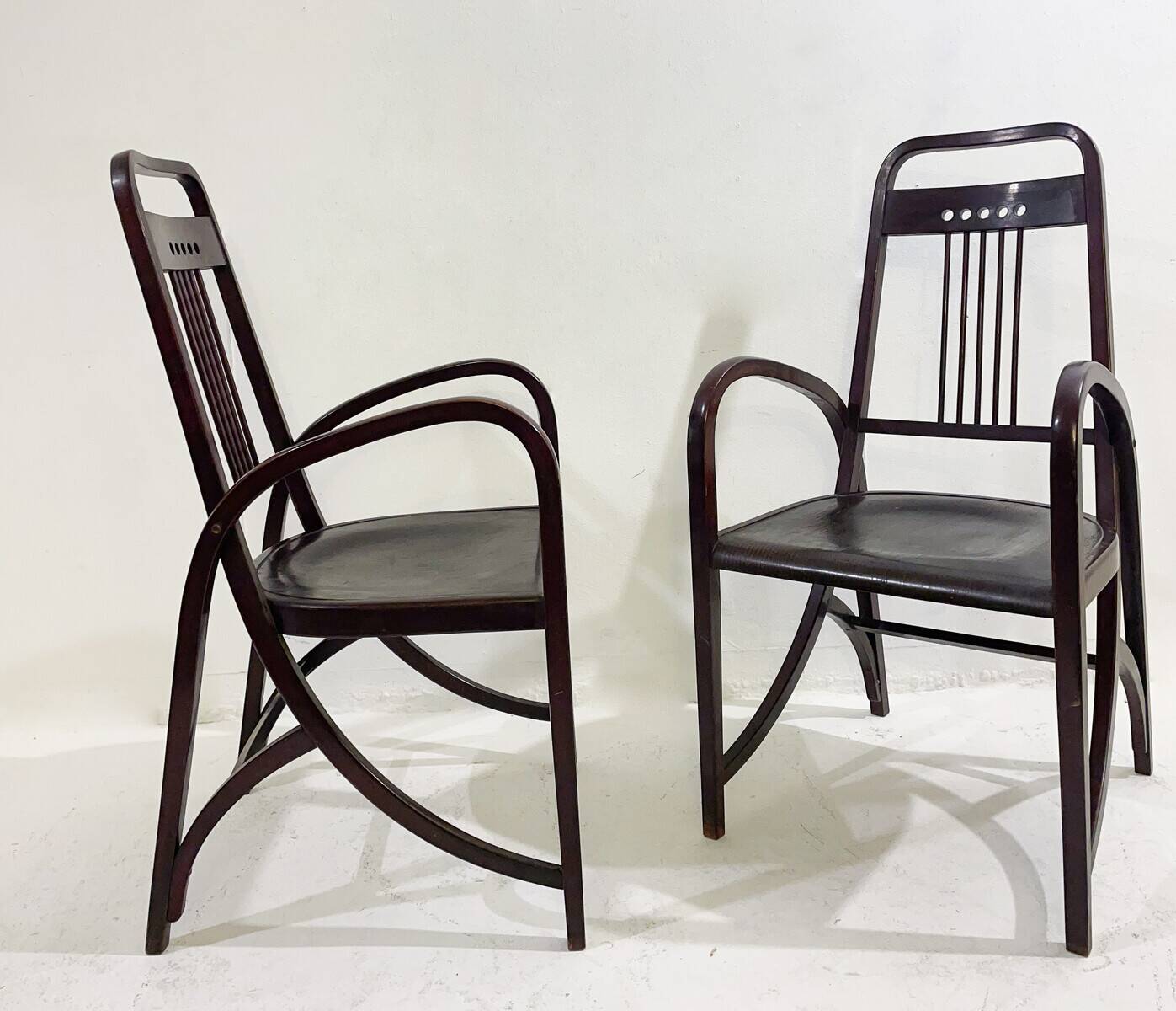 Pair of Armchairs Mod 1511 by Thonet, 1900s