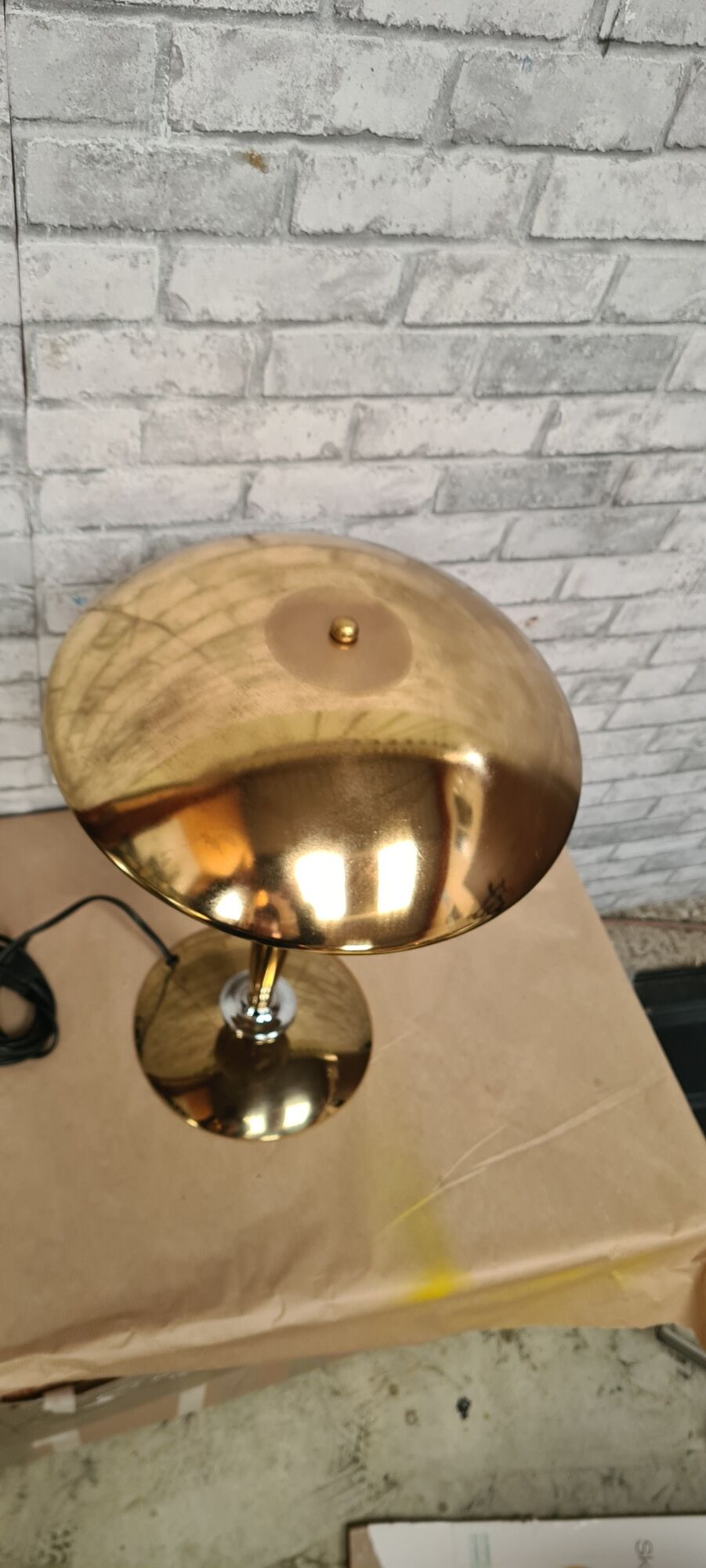 Mushroom lamp golden metal style liner