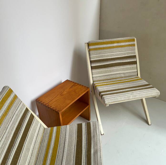 Pair of indoor/outdoor folding armchairs