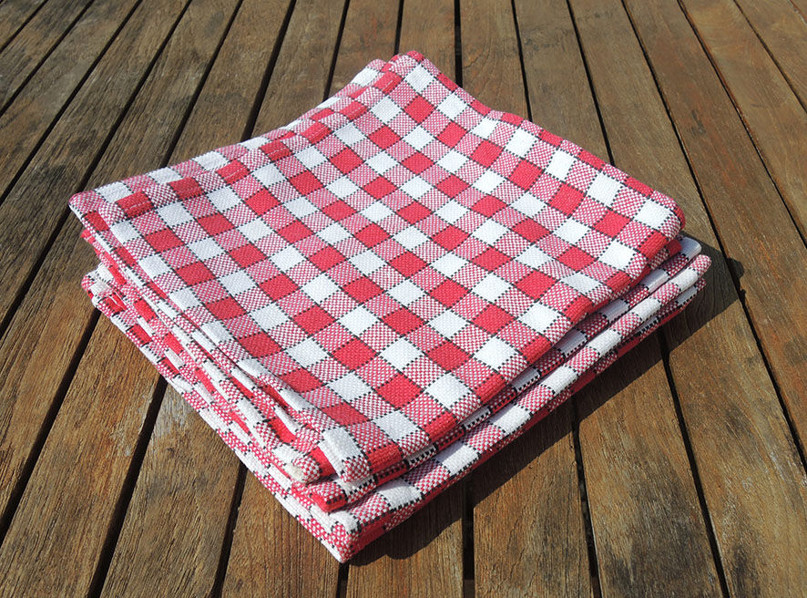 6 old vichy red & white napkins