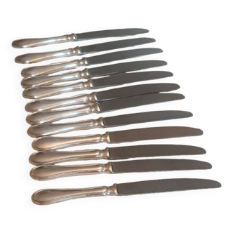 12 knives