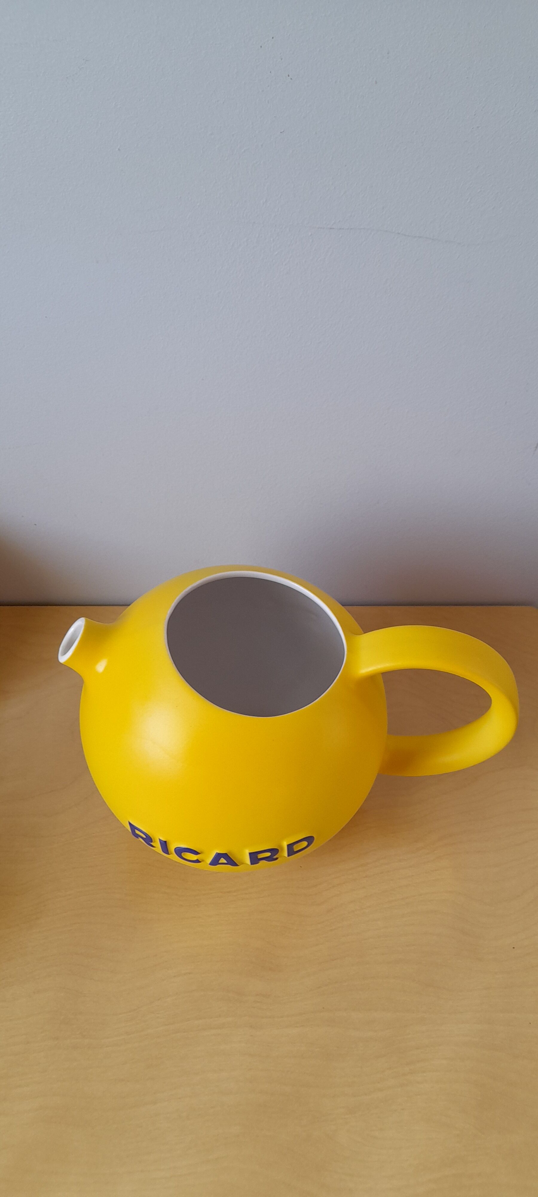 Carafe jaune Ricard
