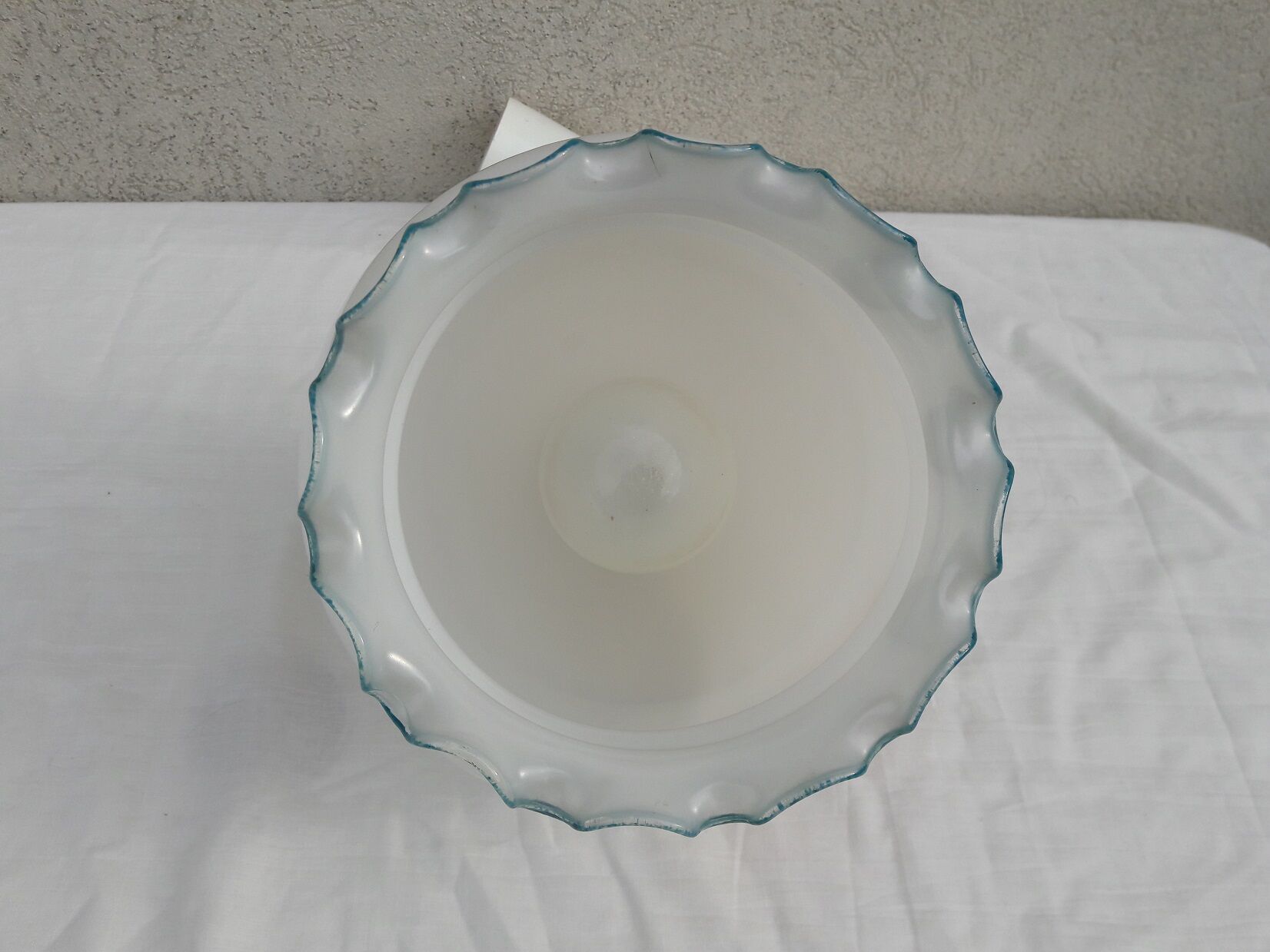 Suspension opaline