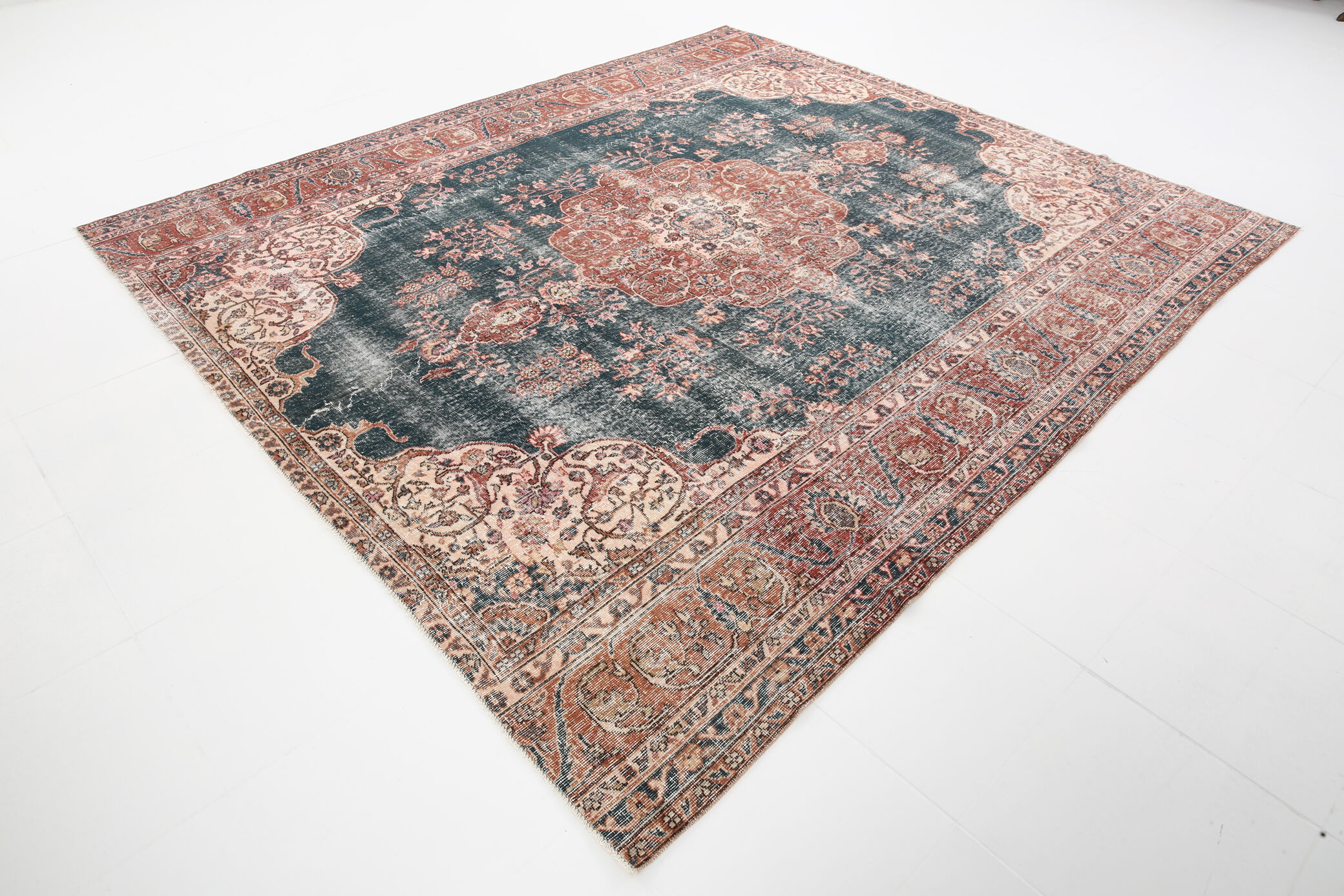 8x10 Navy Blue Antique Persian Rug, 257x299Cm