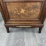 Vitrine ancienne en marqueterie et bronze, XIXème siècle