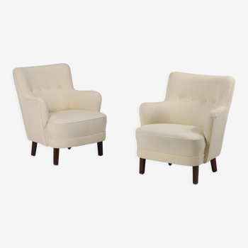 Pair of danish lounge chairs