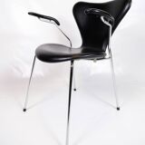 Seven Chair With Arms Model 3207 Made In Black Leather By Arne Jacobsen For Fritz Hansen