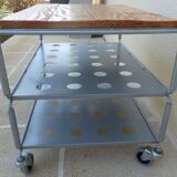 Metallic trolley with wheels, 3 levels with wooden top.