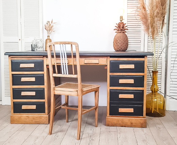 Vintage drawer desk redesigned