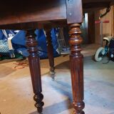Table ronde 4 à 8 couverts