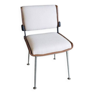 Marcom Chair