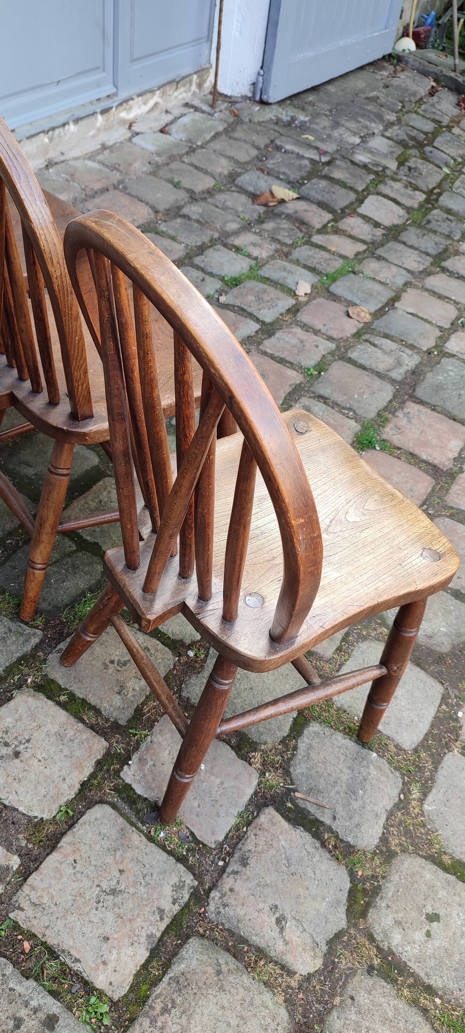 Set of 3 Windsor oak model chairs