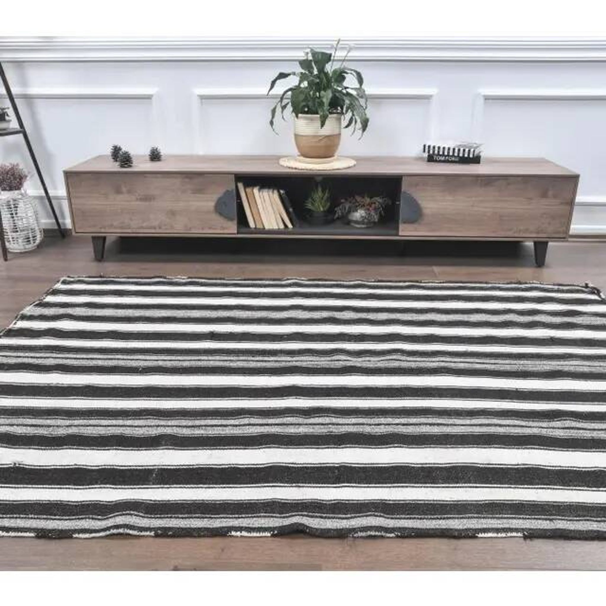 1970s Handwoven Vintage Turkish Wool Flatweave Kilim Rug 160x250
