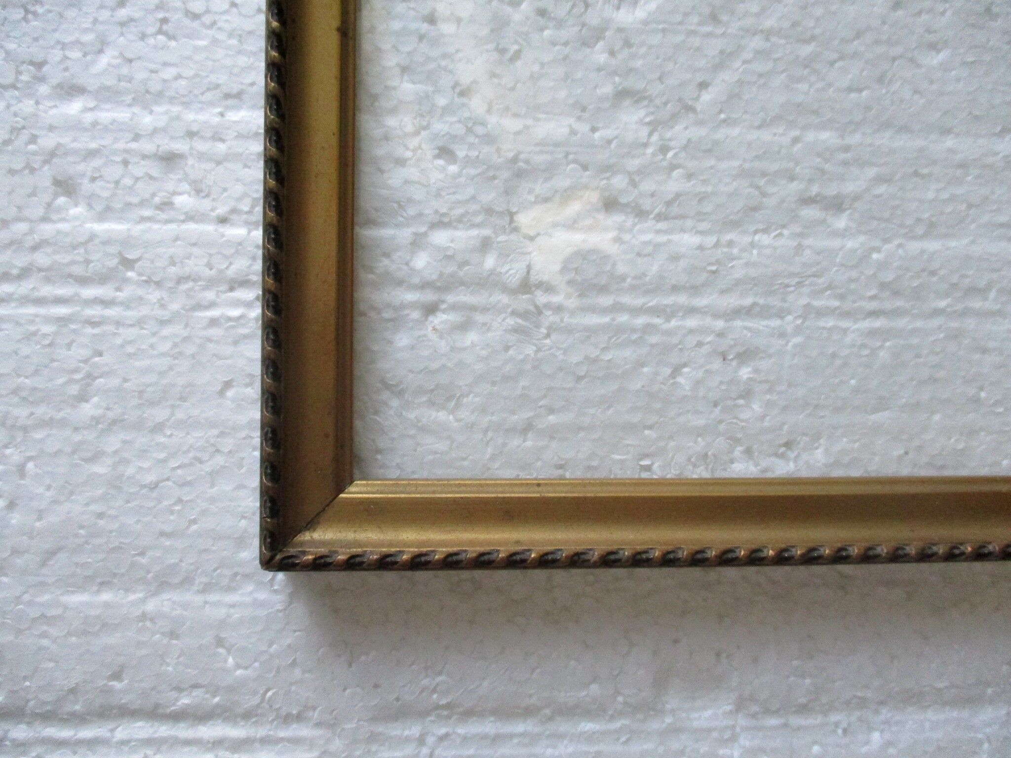 Old gilded wood frame for subject of 150 x 215