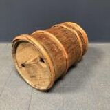 Vintage low tabouret