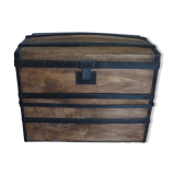 Trunk completely renovated former early twentieth