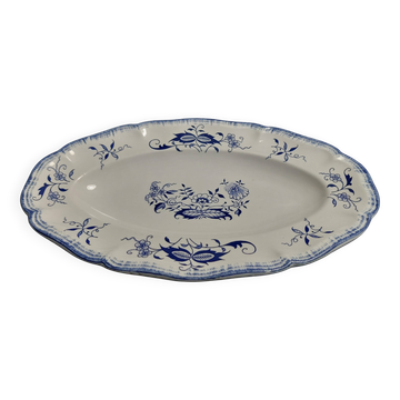 Oval serving dish, Sarreguemines earthenware, Lancaster blue pattern, 1950s.
