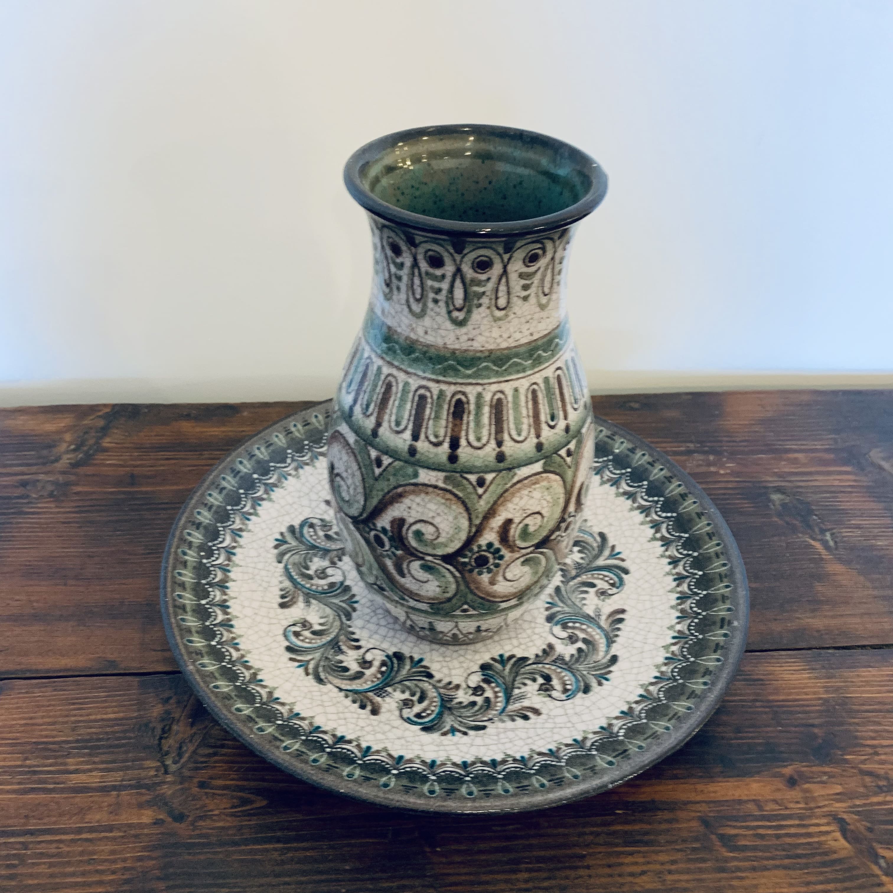 Ensemble vase et assiette