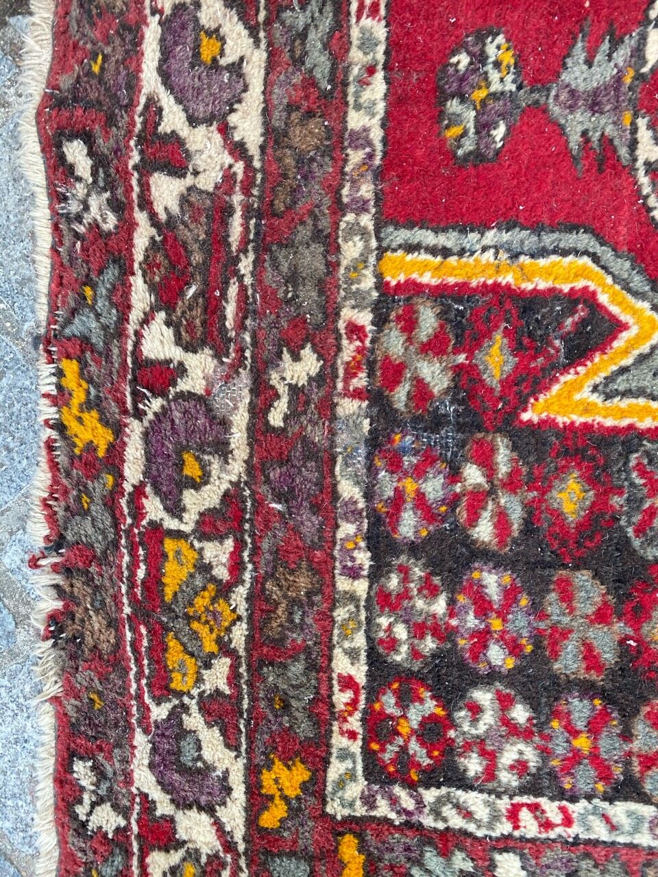 Ancient Persian Mazlaghan carpet 135x208 cm