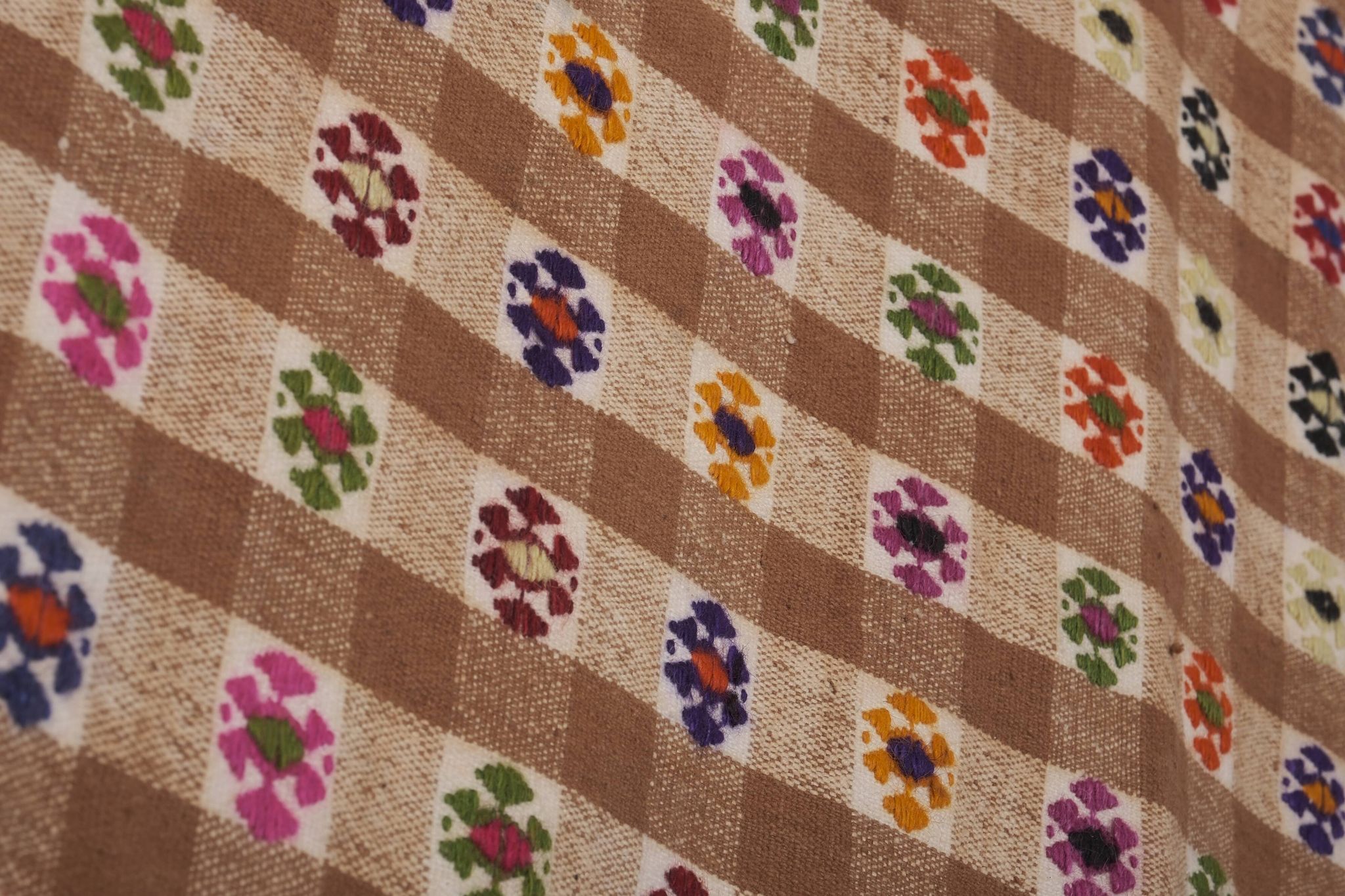 Vintage Turkish Oushak Rug Handwoven 202x246 cm