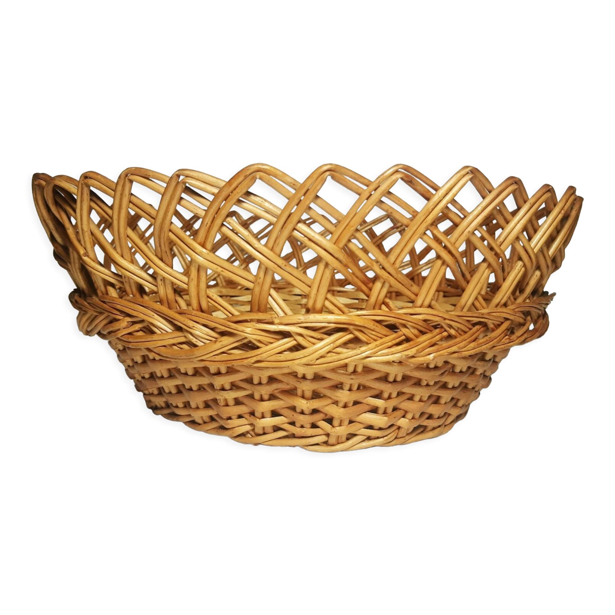 Vintage round wicker basket