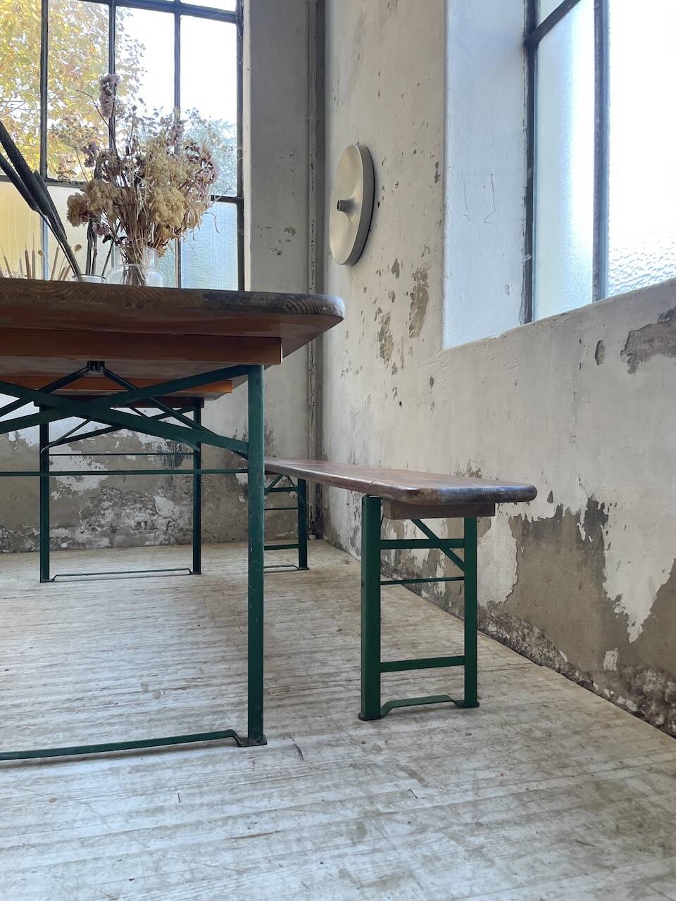 Guinguette table and its 2 benches