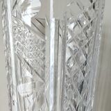 Vintage vase with flared neck in cut crystal - Decorated with geometric patterns / diamond braces