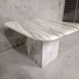 Vintage coffee table in white marble 70s