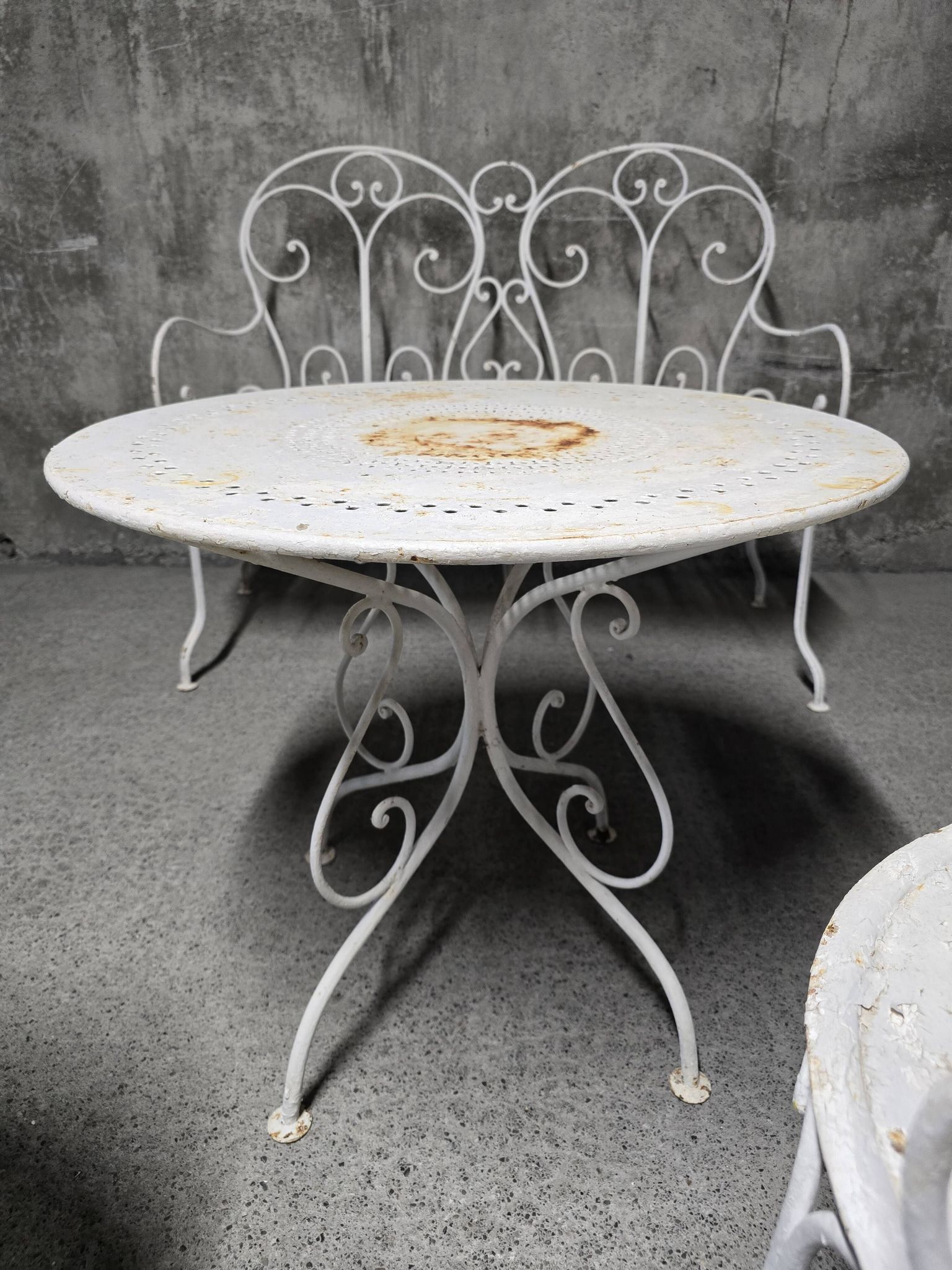 Salon de jardin ancien en fer forgé, début du XXe siècle