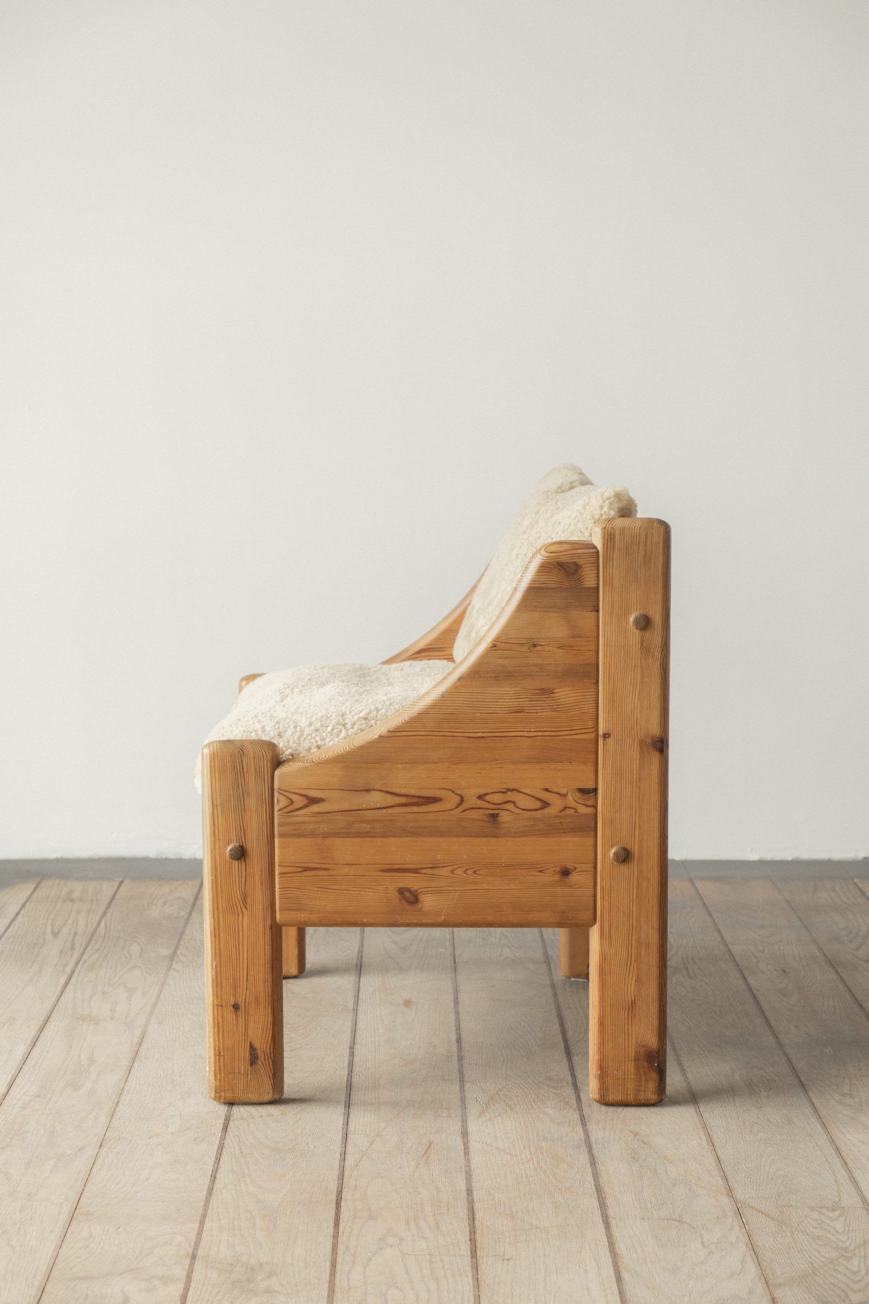 Lounge chair