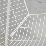 Paire de fauteuils tiges d'acier laqués blanc. Circa 1985
