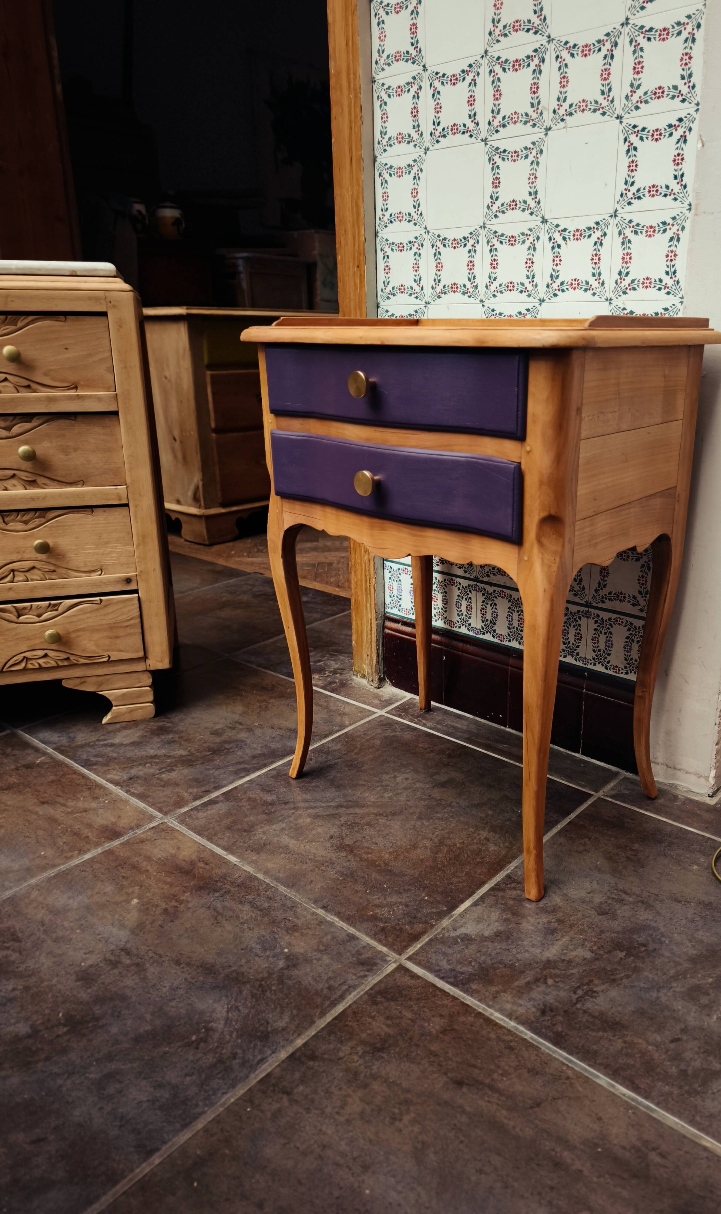 Mailfert/Amos Bedside Table