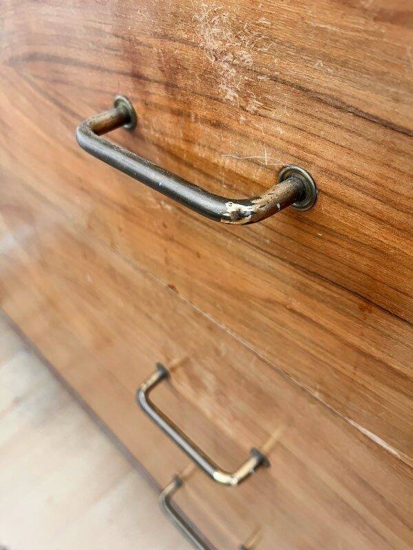 Vintage wooden chest of drawers – 3 large drawers