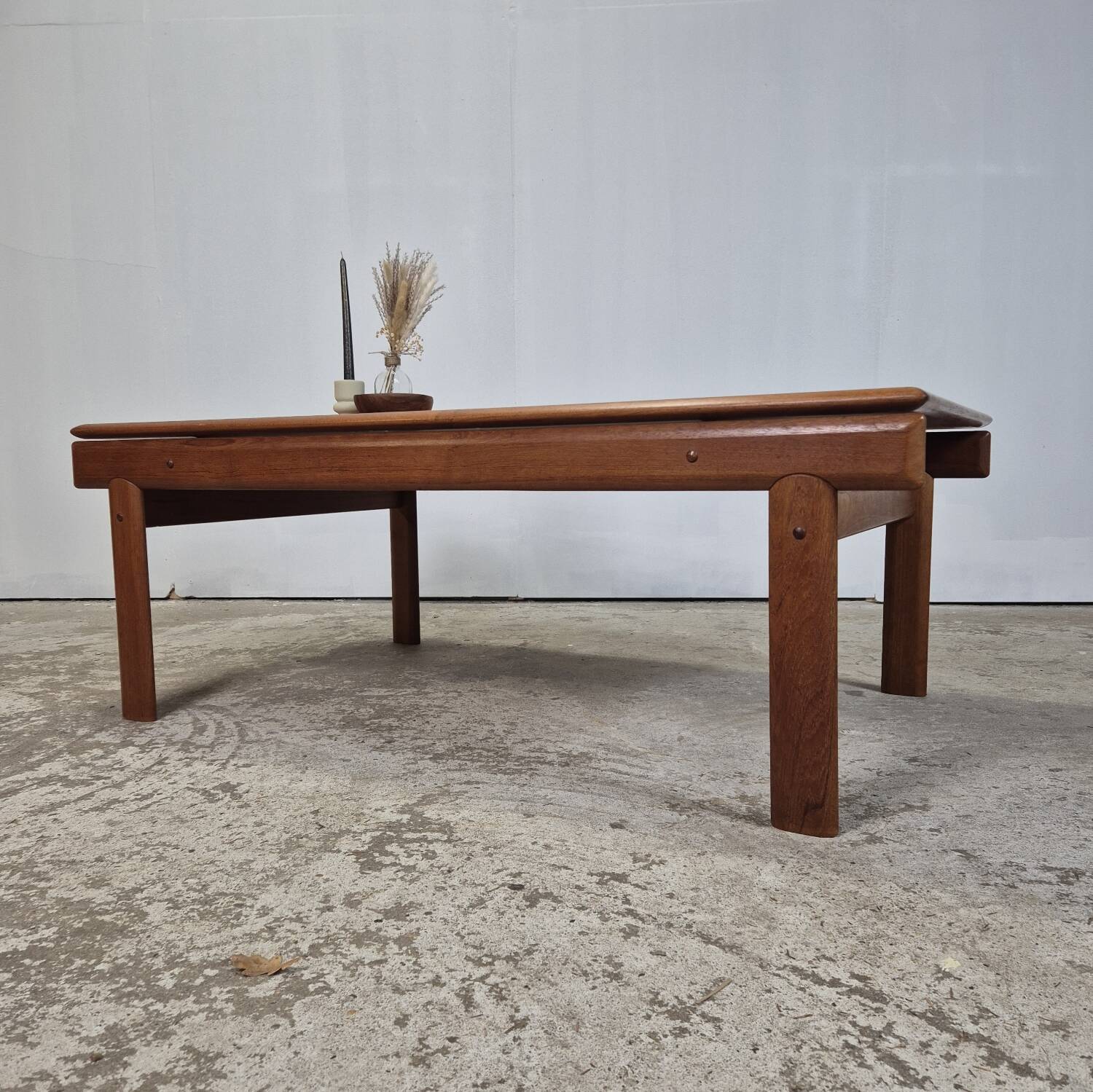 Table basse danoise en teck XXL H.W. Klein, Bramin, années 60