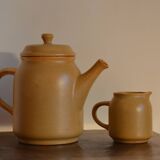 Sarreguemines "Fermette" teapot and milk jug in a set